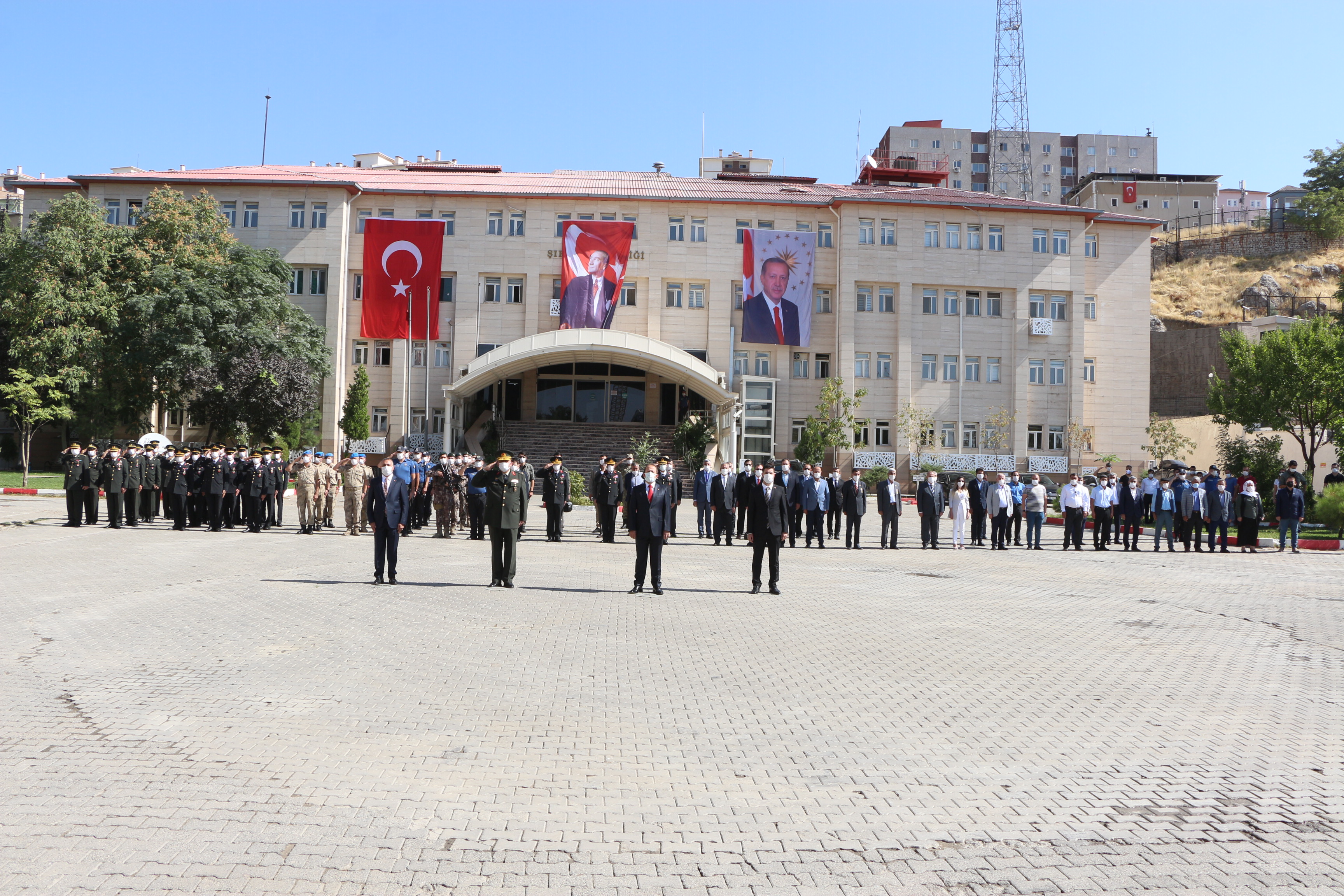 ŞIRNAK'TA, GAZİLER GÜNÜ TÖRENLE KUTLANDI