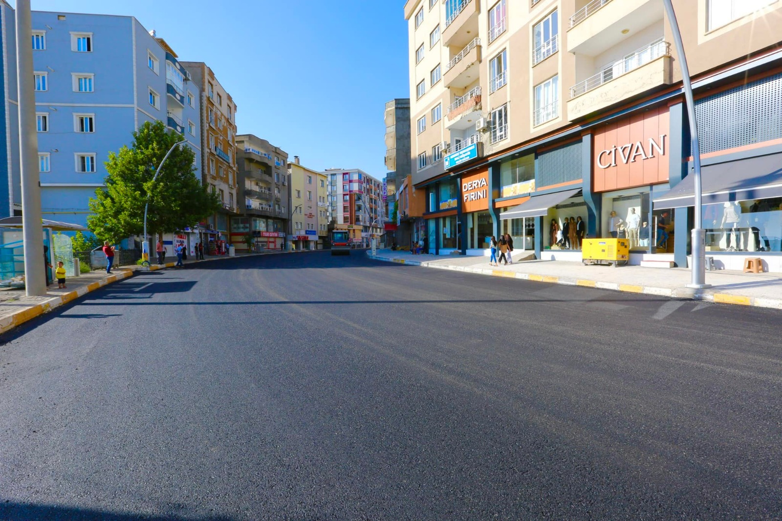 Şırnak'ta Belediyenin Asfalt Çalışmaları Sürüyor