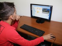 Robotik Kodlama Kursunu Bitiren Öğrencilere Sertifika Verildi
