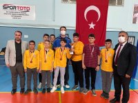 Kaymakam Kuruca, Sporculara Kupa Ve Madalyalarını Verdi