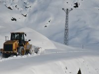 Şırnak'ta 28 Köy ve 12 Mezra Yolu Kardan Kapandı