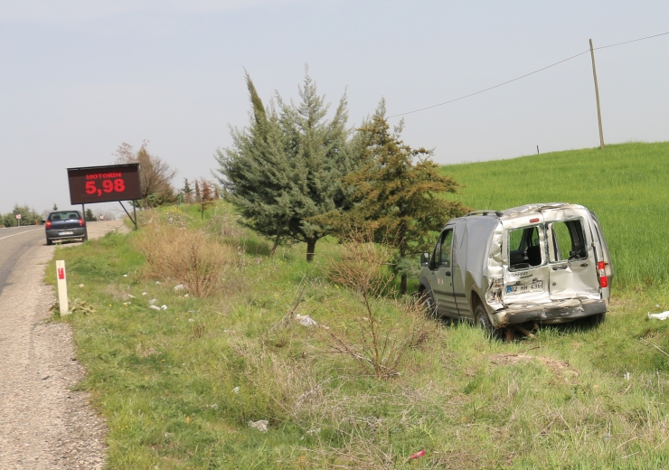 Adıyaman'da tır ile hafif ticari araç çarpıştı: 4 yaralı