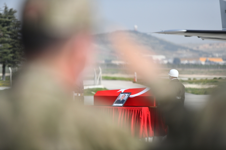 Şehit Piyade Uzman Onbaşı Gökhan Çakır'ın cenazesi memleketine gönderildi