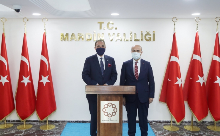 Cezayir'in Ankara Büyükelçisi Murad Adcabi, Vali Demirtaş'ı ziyaret etti