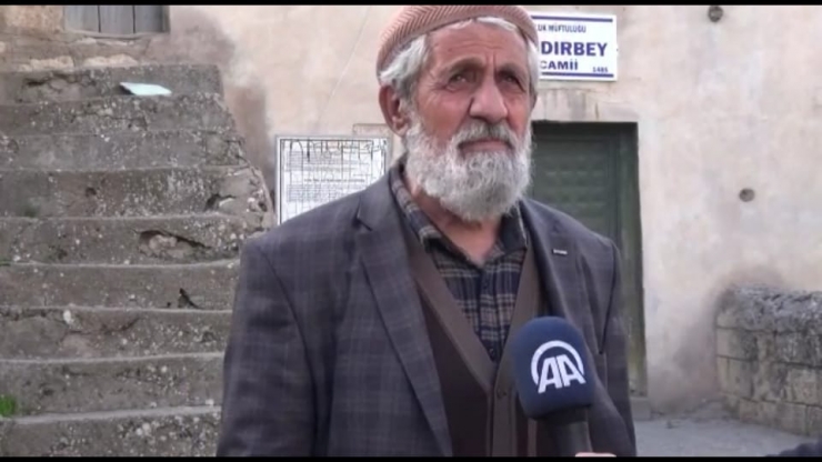 Kozluk'ta vatandaşlar tarihi Hıdır Bey Camisinin restore edilmesini istiyor