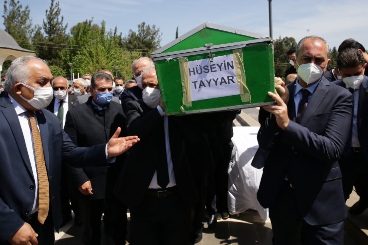 AK Parti MKYK Üyesi Şamil Tayyar'ın babası Hüseyin Tayyar, son yolculuğuna uğurlandı