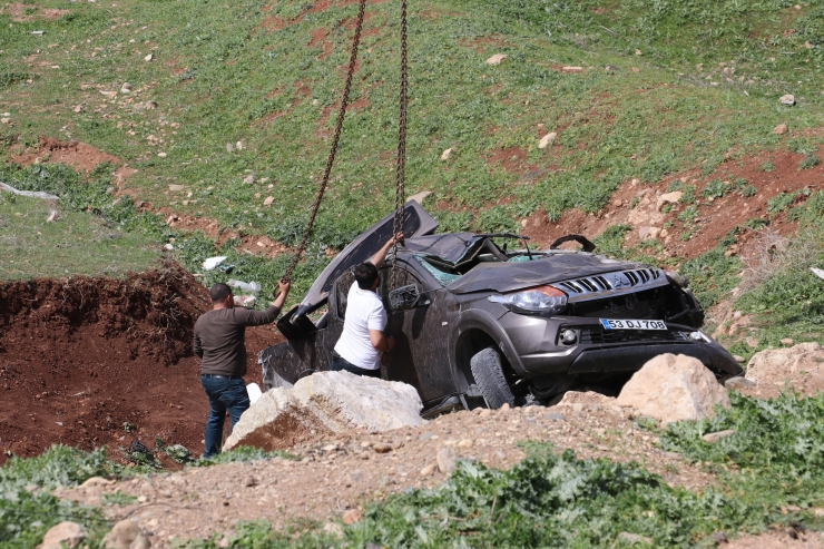 Siirt'te devrilen pikabın sürücüsü hayatını kaybetti