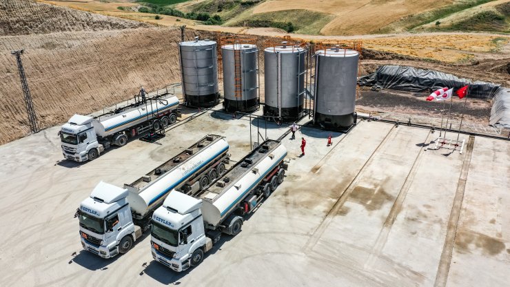 Diyarbakır'da petrol keşfedilen Akoba-1 kuyusunda üretim hareketliliği yaşanıyor