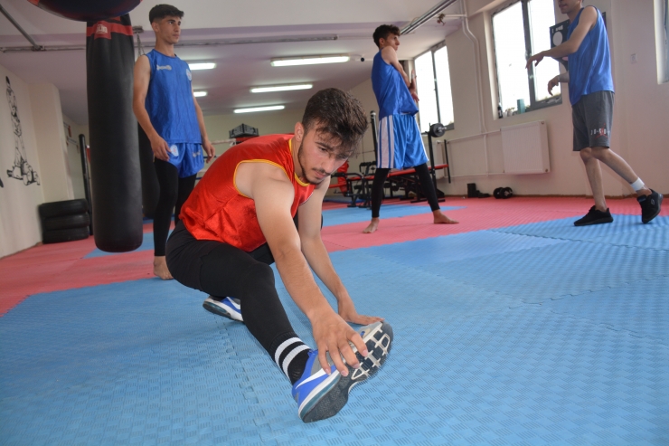 Şırnaklı sporcular, Türkiye Wushu Şampiyonası'na hazırlanıyor