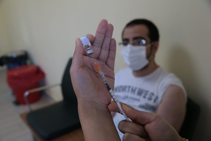Şanlıurfa'da Kovid-19'a karşı aşılanma oranını artırmak için çalışmalar sürüyor
