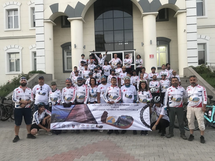 "Bitlis Nemrut'tan Adıyaman Nemrut'a Pedallıyoruz" ekibi Kahta'ya ulaştı