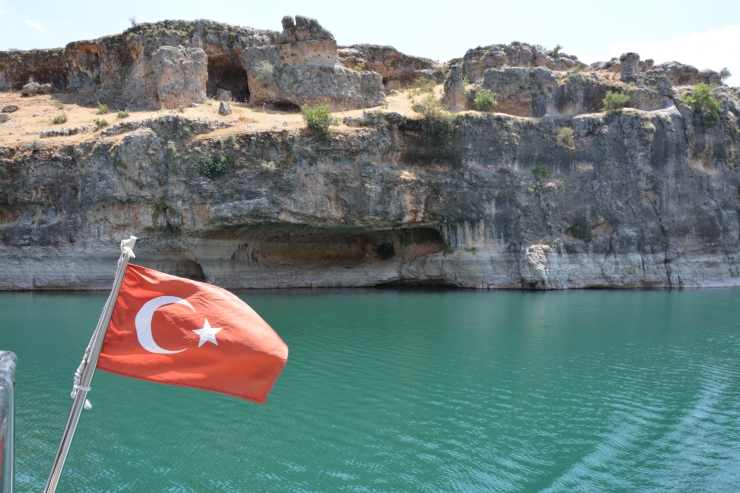 "Bitlis Nemrut'tan Adıyaman Nemrut'a Pedallıyoruz" ekibi Takoran Vadisi'ni gezdi