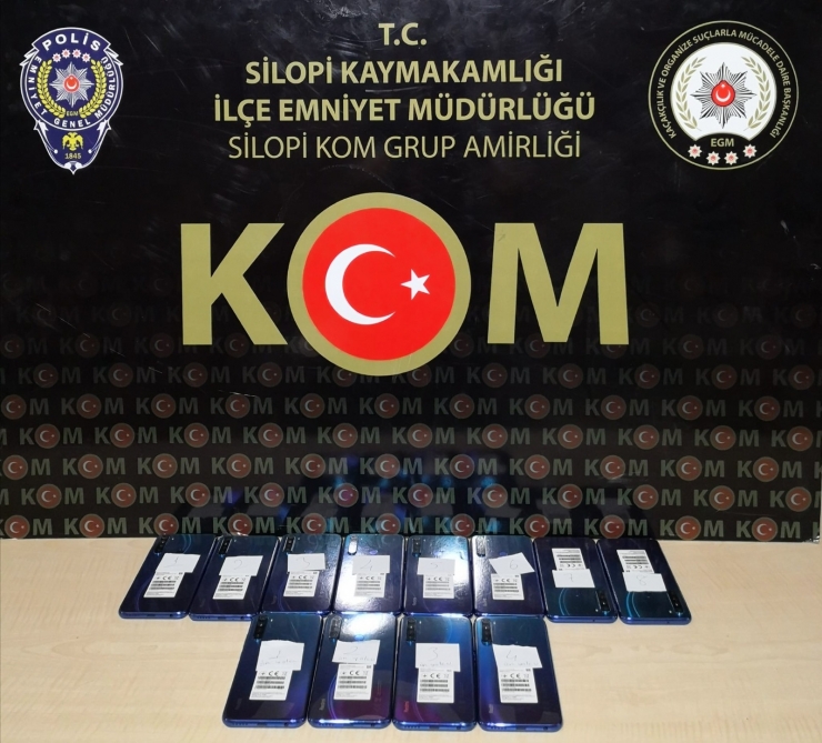 Şırnak'ta uyuşturucu ve kaçakçılık operasyonlarında gözaltına alınan 42 şüpheliden 9'u tutuklandı