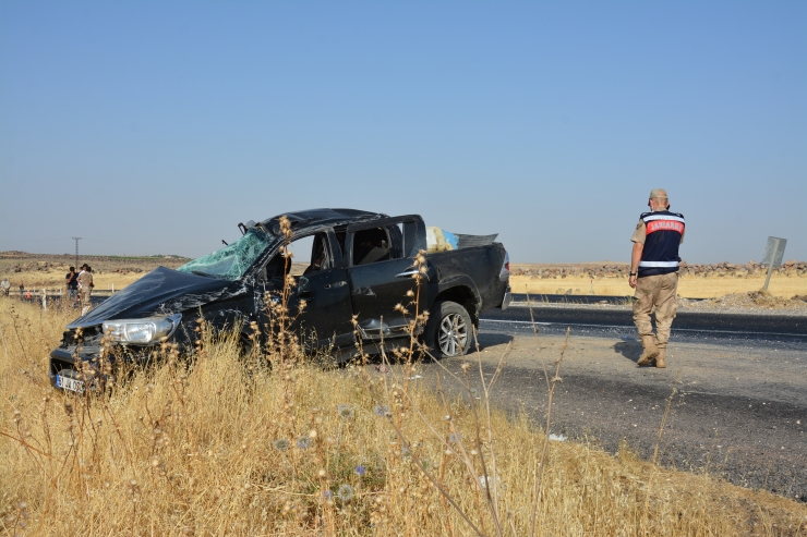 Şanlıurfa'da kamyonet devrildi: 2 ölü, 3 yaralı