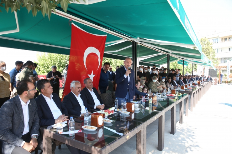 İçişleri Bakanı Soylu, Şırnak'ta bayramlaşma programına katıldı:
