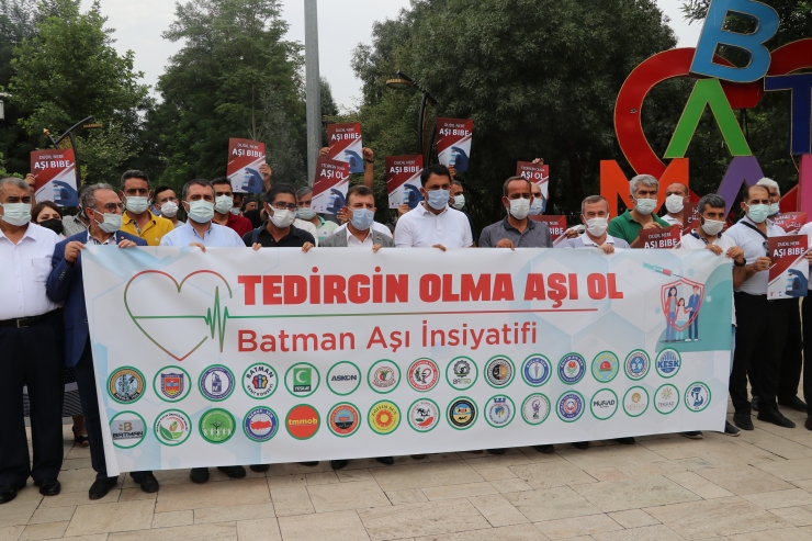 Batman'da sivil toplum kuruluşlarından vatandaşlara "aşı yaptırın" çağrısı