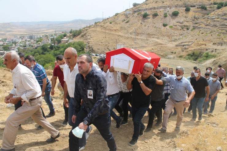 Eski Devlet Bakanı Mehmet Adnan Ekmen'in cenazesi Gercüş'te toprağa verildi