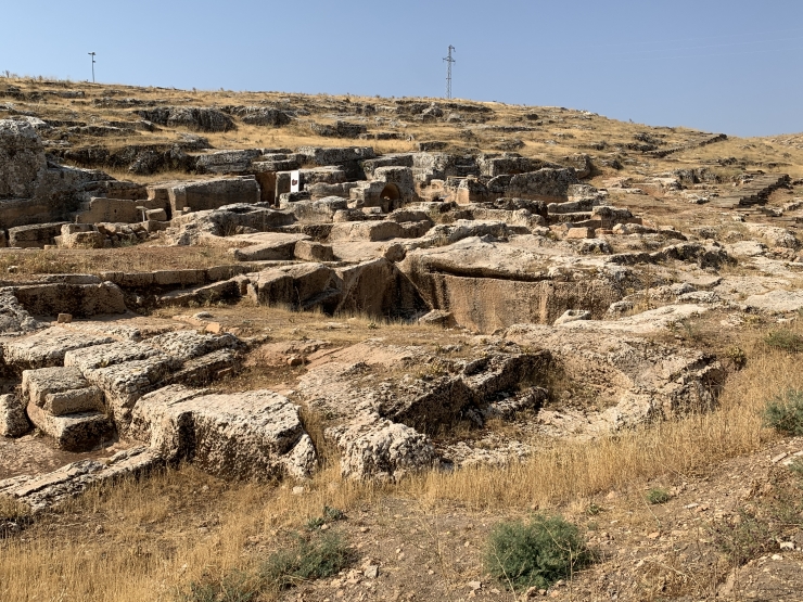 Adıyaman'daki Perre Antik Kenti'nde kazı çalışmaları sürüyor