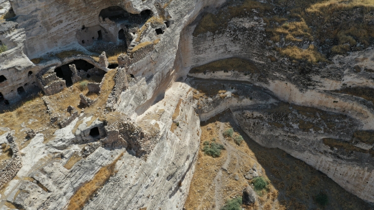 Hasankeyf Kalesi'ndeki arkeolojik kazı tarihe ışık tutacak