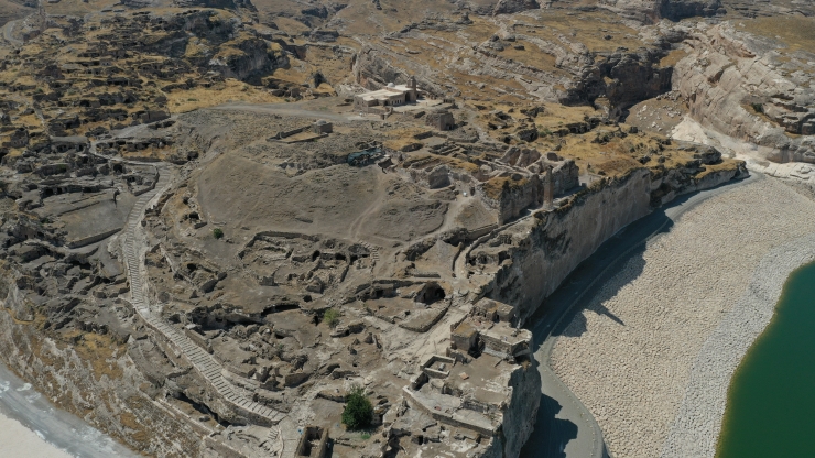 Hasankeyf Kalesi'ndeki arkeolojik kazı tarihe ışık tutacak