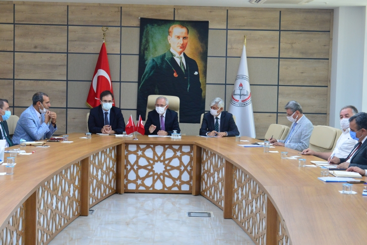 Milli Eğitim Bakan Yardımcısı Bilgili, yüz yüze eğitimin sürdürülebilir olması için "ortak kararlılık" istedi