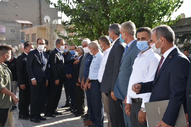 Milli Eğitim Bakanı Mahmut Özer Şırnak'ta ziyaretlerde bulundu