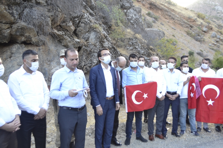Batman'da 29 yıl önce PKK'lı teröristlerce katledilen 9 kişi anıldı
