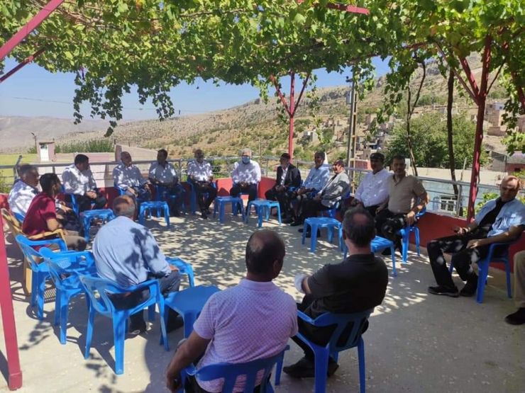 AK Parti Batman Milletvekili Özdemir, Hasankeyf ilçesindeki köylerde temaslarda bulundu