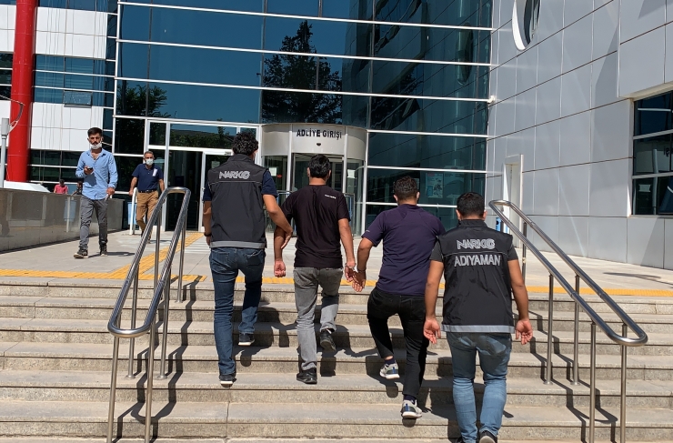 GÜNCELLEME - Adıyaman'da uyuşturucu operasyonunda 2 zanlı tutuklandı