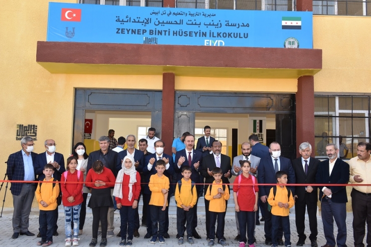 Tel Abyad'da yardım kuruluşlarınca onarımı tamamlanan okullar açıldı