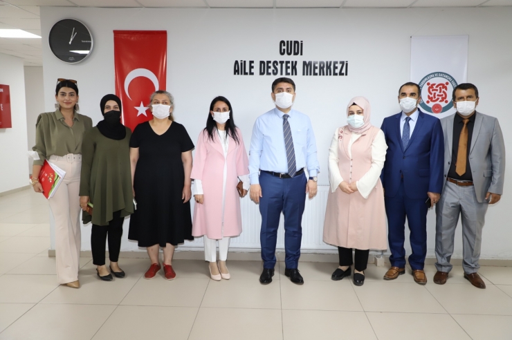 Kaymakam Tunç, Aile Destek Merkezi'ni ziyaret etti