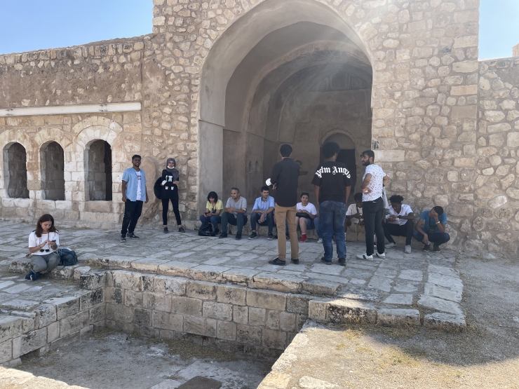 Batman'da okuyan yabancı uyruklu üniversite öğrencileri Hasankeyf'i ziyaret etti