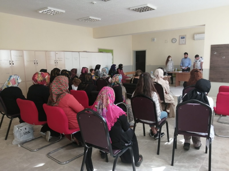 Şanlıurfa'da madde bağımlılığı ve uyuşturucu ile mücadele eğitimi verildi