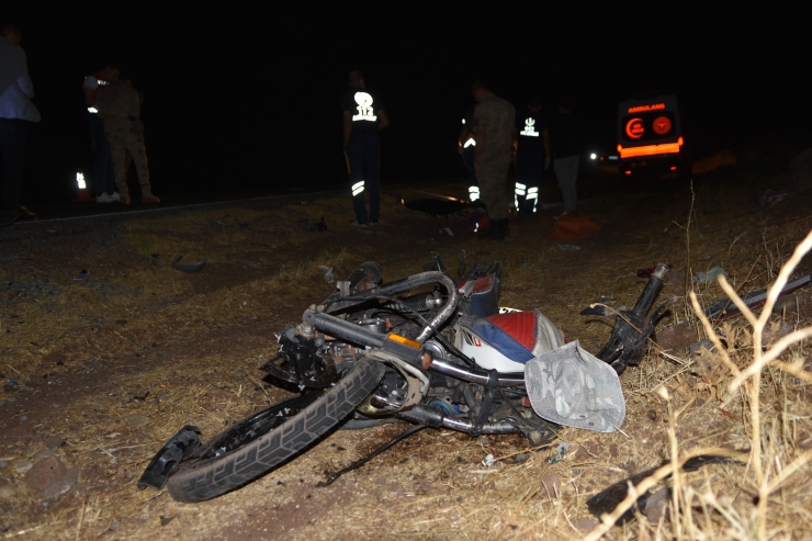 Şanlıurfa'da otomobille çarpışan motosiklet sürücüsü öldü