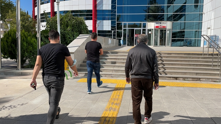 GÜNCELLEME - Adıyaman'da uyuşturucu operasyonunda gözaltına alınan şüphelilerden 4'ü tutuklandı