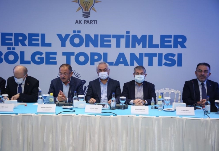 Şırnak'ta yapılan "AK Parti Yerel Yönetimler Bölge Toplantısı" sona erdi