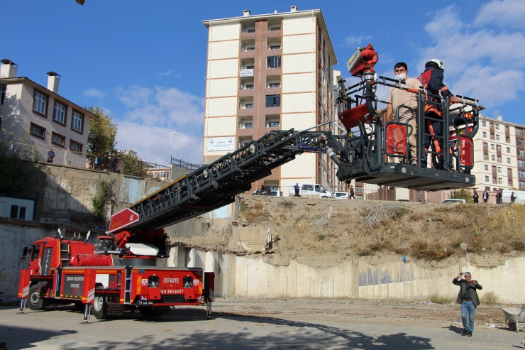 Şırnak'ta deprem, yangın ve kurtarma tatbikatı yapıldı