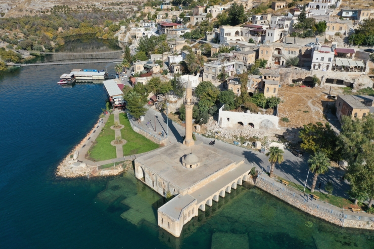 Halfeti'nin simgesi Ulu Cami su yüzeyinden yükseltilerek turizme kazandırılacak