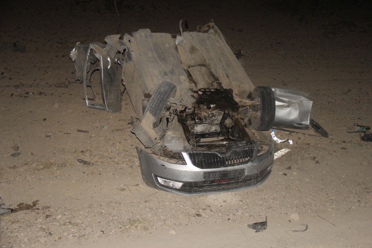 Şanlıurfa'da iki otomobilin çarpıştığı kazada 1 kişi öldü, 4 kişi yaralandı