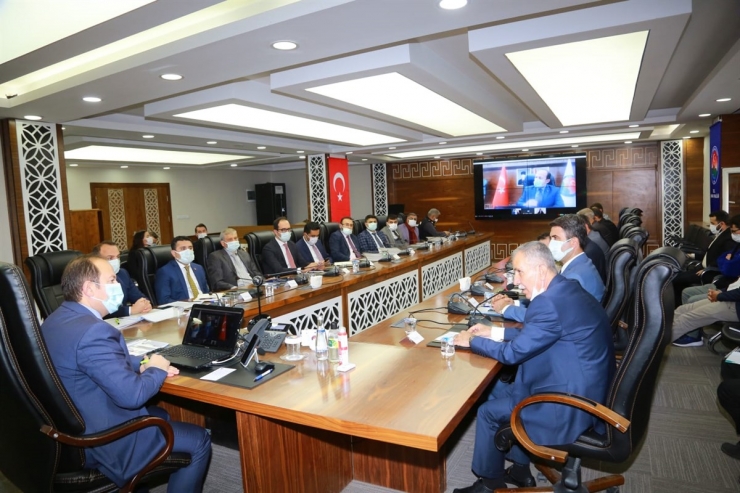 Şırnak'ta kış tedbirlerine ilişkin koordinasyon toplantısı yapıldı