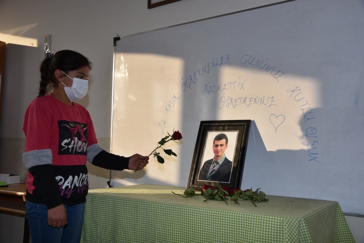 Şehit Necmettin Yılmaz'ın öğrencileri Öğretmenler Günü'nü buruk kutladı