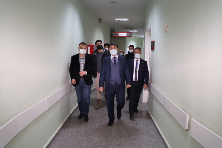 Cizre Kaymakamı Tunç, Dr. Selahattin Cizrelioğlu Devlet Hastanesini ziyaret etti