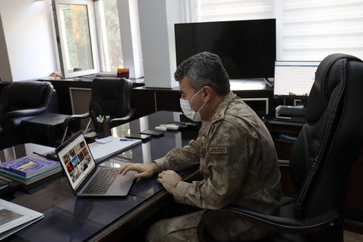 Adıyaman Jandarma Komutanı Yeşilyurt, AA'nın "Yılın Fotoğrafları" oylamasına katıldı