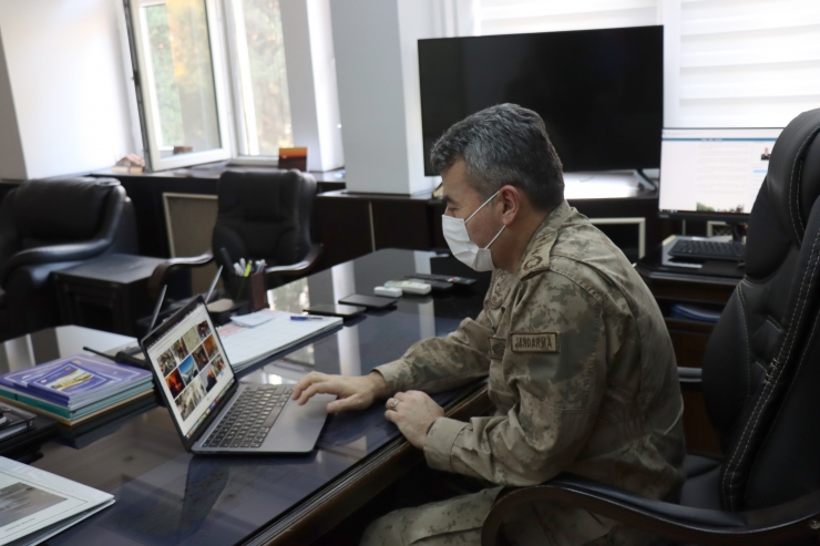 Adıyaman Jandarma Komutanı Yeşilyurt, AA'nın "Yılın Fotoğrafları" oylamasına katıldı