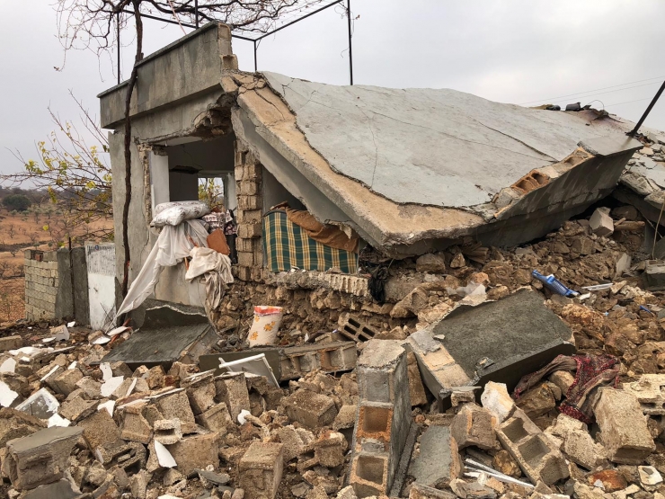 Adıyaman'da tüp patlaması sonucu tek katlı ev yıkıldı, 2 kişi yaralandı