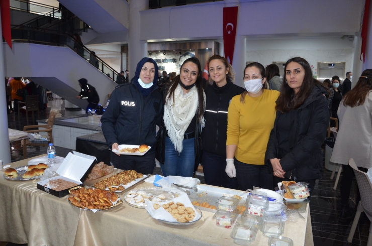 Batman'da polis eşleri, öğrencilere burs için seferber oldu