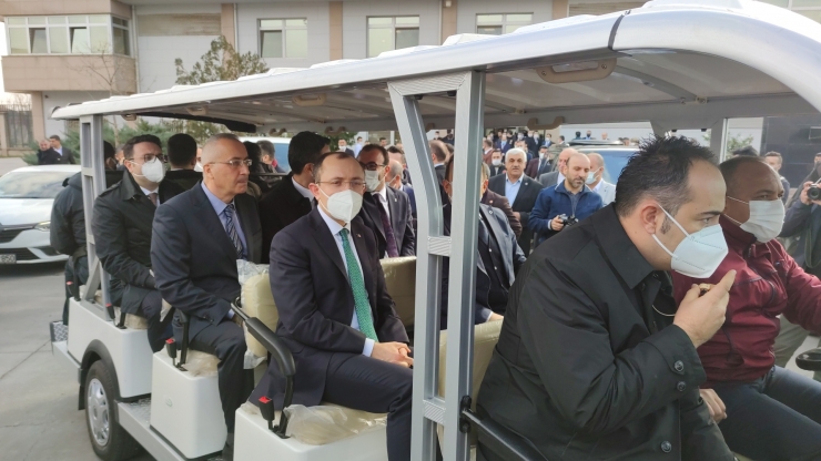 Ticaret Bakanı Mehmet Muş, Habur Sınır Kapısı'nda incelemelerde bulundu