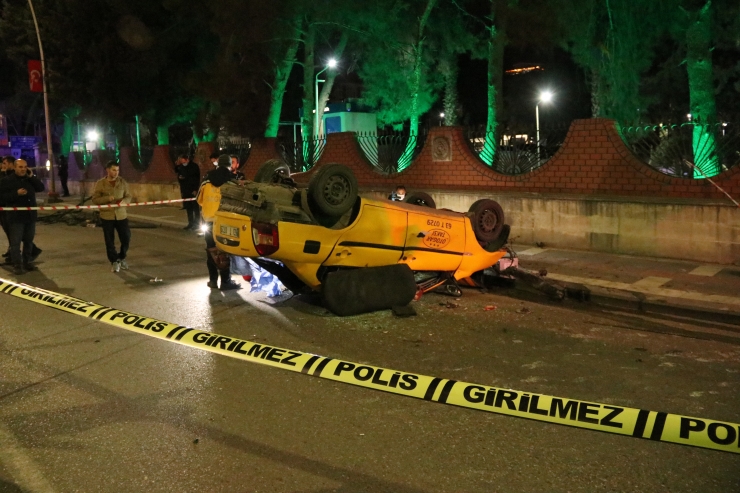 Şanlıurfa'daki trafik kazasında 1 kişi öldü, 6 kişi yaralandı