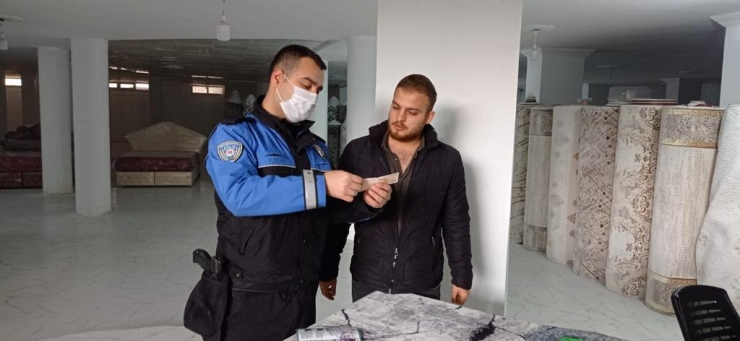 Cizre'de polis esnaf ve vatandaşları sahte para konusunda bilgilendirdi