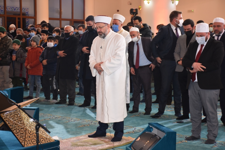 Diyanet İşleri Başkanı Erbaş, Şırnak'ta Regaip Kandili Özel Programı'na katıldı: